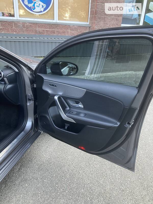 Седан Mercedes-Benz A-Class 2019 в Киеве