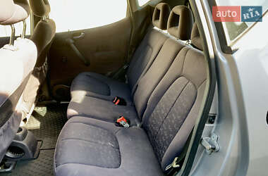 Хэтчбек Mercedes-Benz A-Class 2000 в 