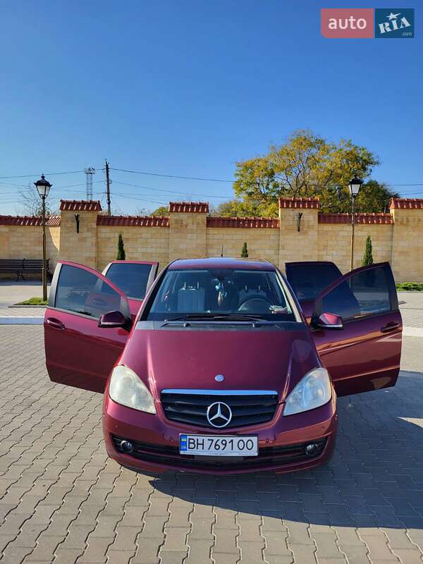 Хэтчбек Mercedes-Benz A-Class 2009 в Измаиле