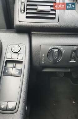 Хэтчбек Mercedes-Benz A-Class 2004 в 
