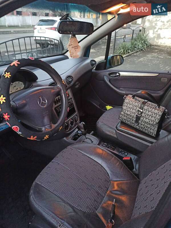 Хетчбек Mercedes-Benz A-Class 2002 в Ужгороді