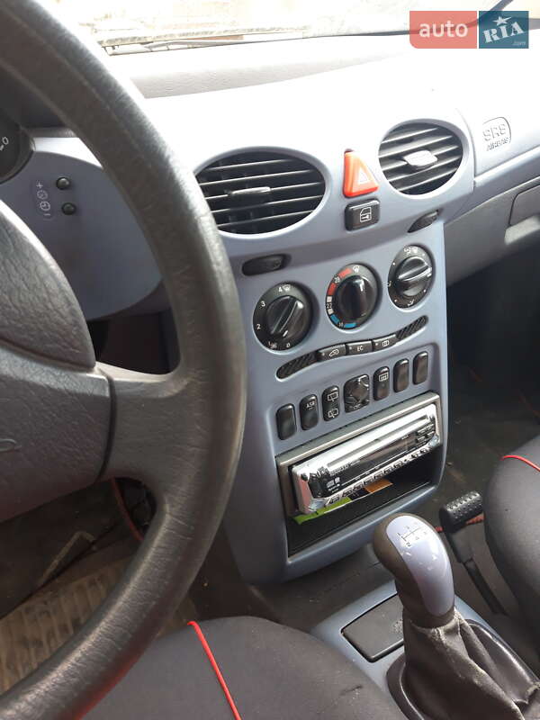 Хэтчбек Mercedes-Benz A-Class 1999 в 