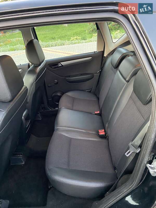 Хэтчбек Mercedes-Benz A-Class 2008 в Луцке