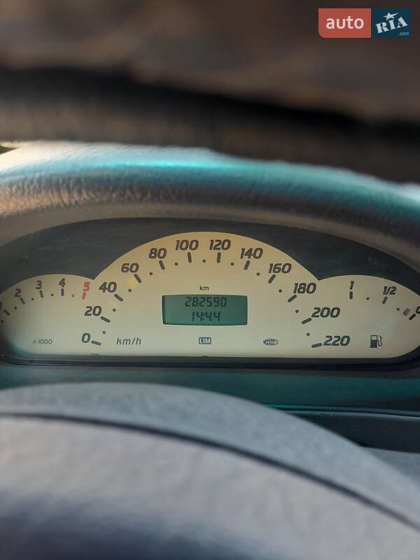Хэтчбек Mercedes-Benz A-Class 1999 в Луцке фото 6 Хэтчбек Mercedes-Benz A-Class 1999 в Луцке