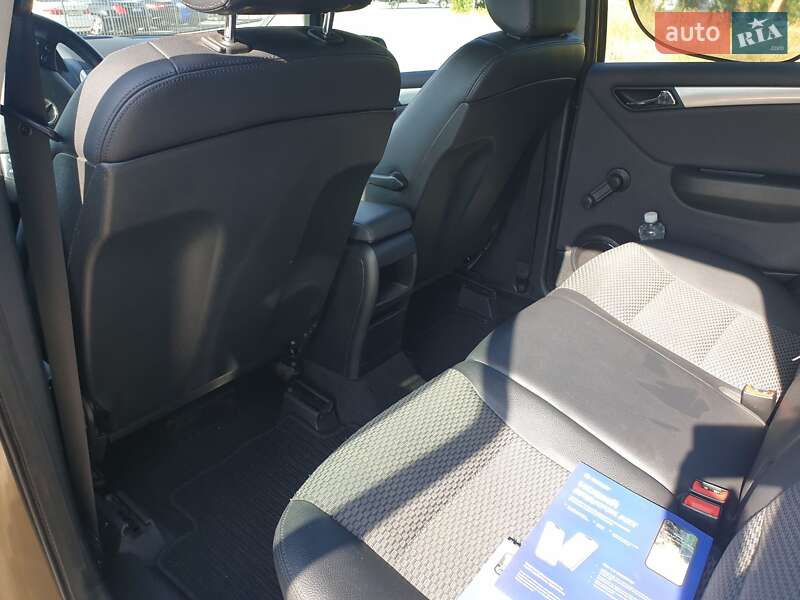 Хэтчбек Mercedes-Benz A-Class 2011 в Киеве