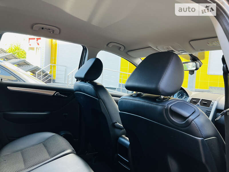 Хэтчбек Mercedes-Benz A-Class 2010 в Киеве