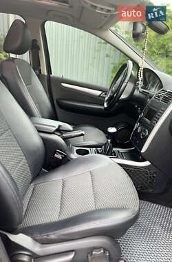 Хэтчбек Mercedes-Benz A-Class 2011 в 