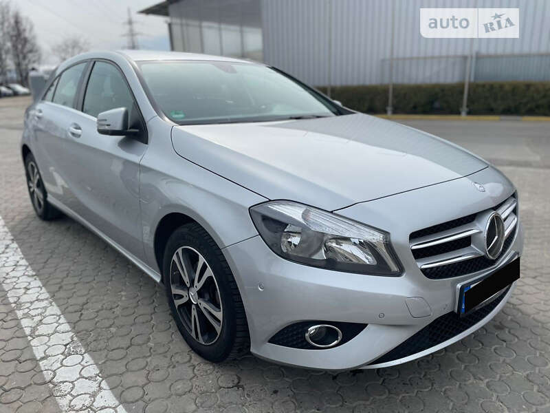 Хэтчбек Mercedes-Benz A-Class 2015 в Черновцах