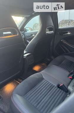 Хэтчбек Mercedes-Benz A-Class 2012 в 
