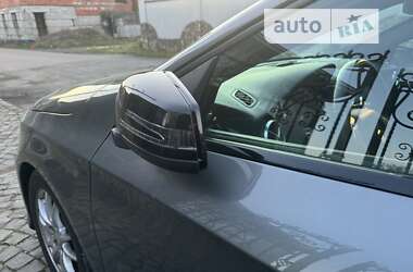 Хэтчбек Mercedes-Benz A-Class 2012 в 