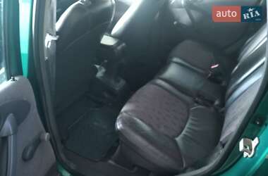 Хэтчбек Mercedes-Benz A-Class 2000 в 