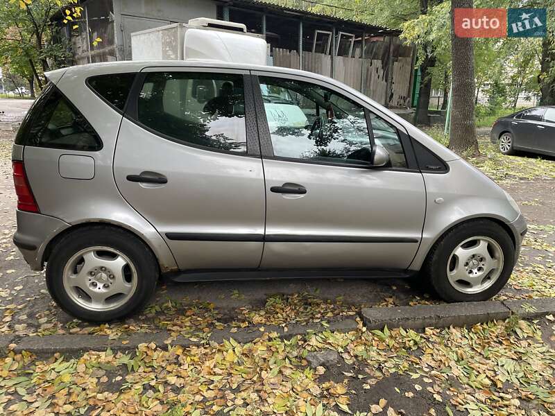 Хетчбек Mercedes-Benz A-Class 2001 в Києві