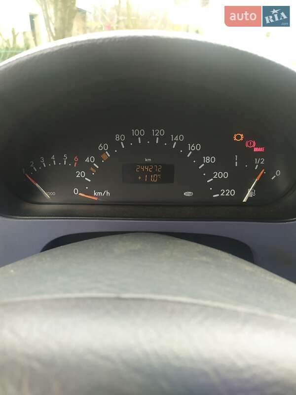 Хэтчбек Mercedes-Benz A-Class 1998 в Львове фото 10 Хэтчбек Mercedes-Benz A-Class 1998 в Львове