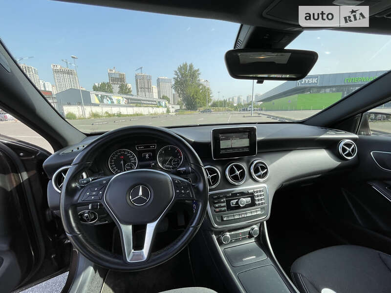 Хэтчбек Mercedes-Benz A-Class 2015 в Киеве