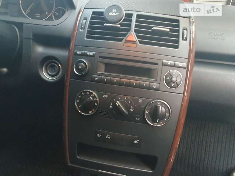 Хэтчбек Mercedes-Benz A-Class 2011 в Киеве фото 2 Хэтчбек Mercedes-Benz A-Class 2011 в Киеве