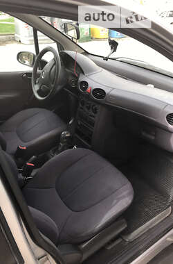 Хэтчбек Mercedes-Benz A-Class 2000 в 