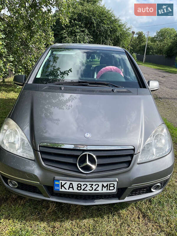 Хэтчбек Mercedes-Benz A-Class 2010 в Киеве
