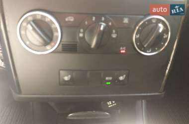 Хэтчбек Mercedes-Benz A-Class 2010 в 