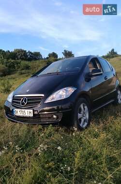 Хетчбек Mercedes-Benz A-Class 2008 в 