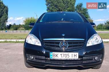 Хетчбек Mercedes-Benz A-Class 2008 в 