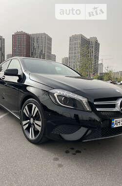 Хэтчбек Mercedes-Benz A-Class 2014 в Киеве