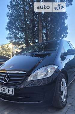 Хетчбек Mercedes-Benz A-Class 2011 в Івано-Франківську