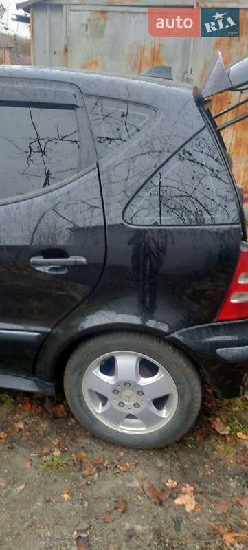 Хетчбек Mercedes-Benz A-Class 2002 в Чернівцях фото 12 Хетчбек Mercedes-Benz A-Class 2002 в Чернівцях