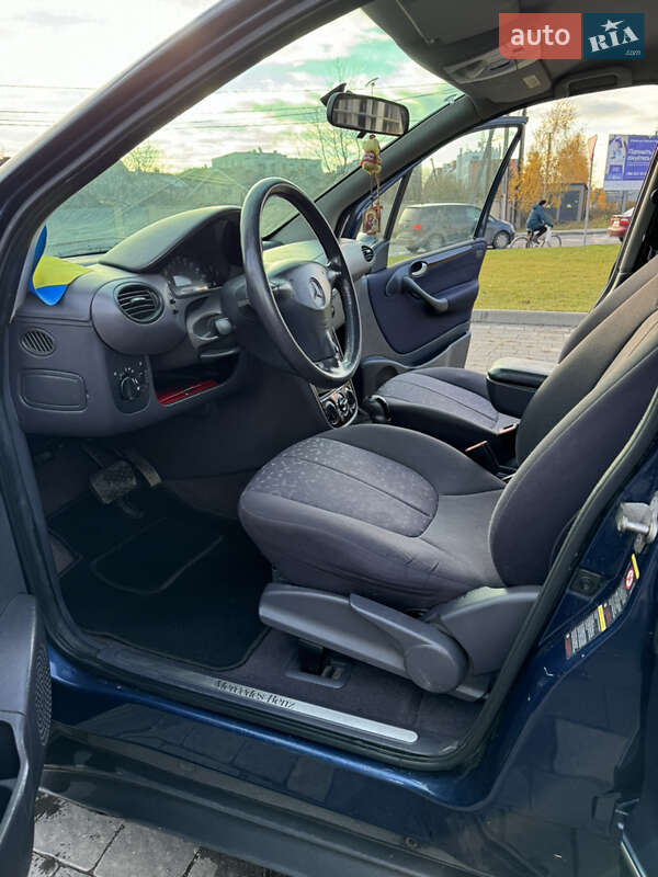 Купе Mercedes-Benz A-Class 2004 в Ужгороде