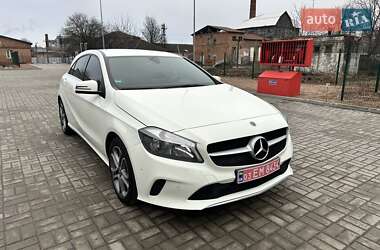 Хэтчбек Mercedes-Benz A-Class 2017 в 