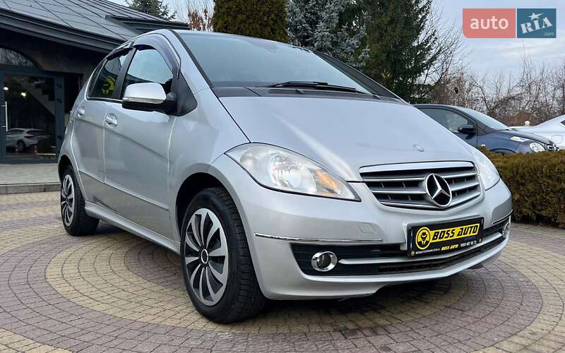 Mercedes-Benz A-Class 2011