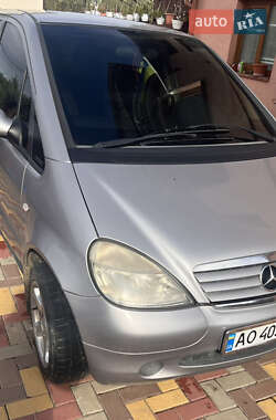 Хэтчбек Mercedes-Benz A-Class 2000 в 