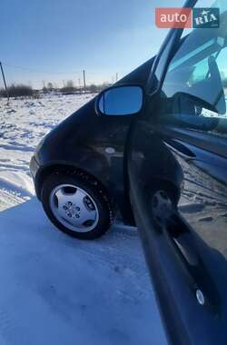 Хэтчбек Mercedes-Benz A-Class 2000 в 