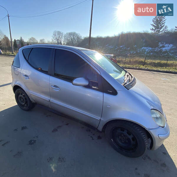 Хэтчбек Mercedes-Benz A-Class 2002 в Владимире фото 6 Хэтчбек Mercedes-Benz A-Class 2002 в Владимире