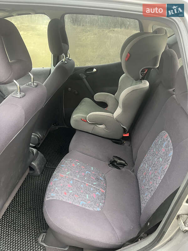 Хэтчбек Mercedes-Benz A-Class 2001 в Киеве