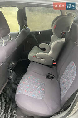 Хэтчбек Mercedes-Benz A-Class 2001 в 