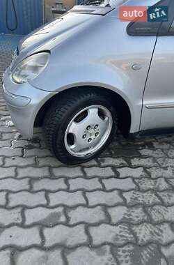 Хэтчбек Mercedes-Benz A-Class 2001 в 