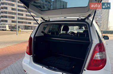 Хэтчбек Mercedes-Benz A-Class 2010 в 