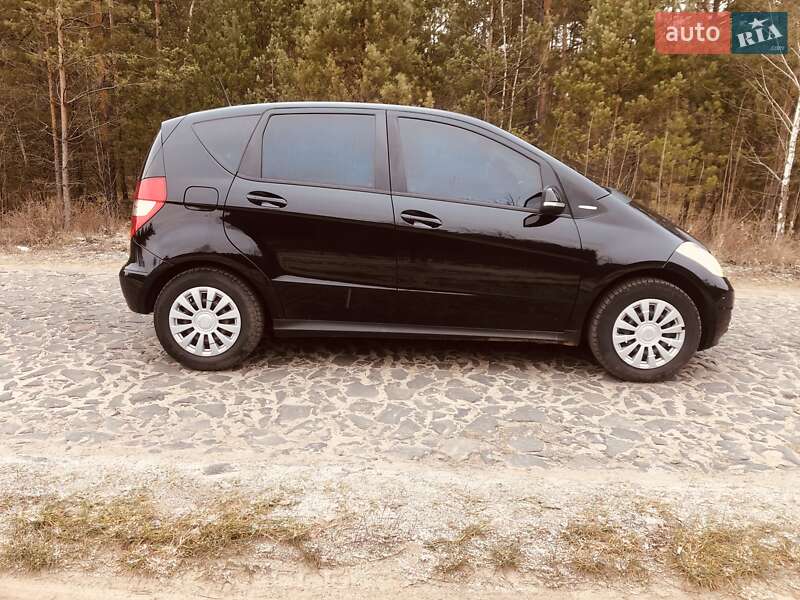 Хетчбек Mercedes-Benz A-Class 2012 в Володимирці