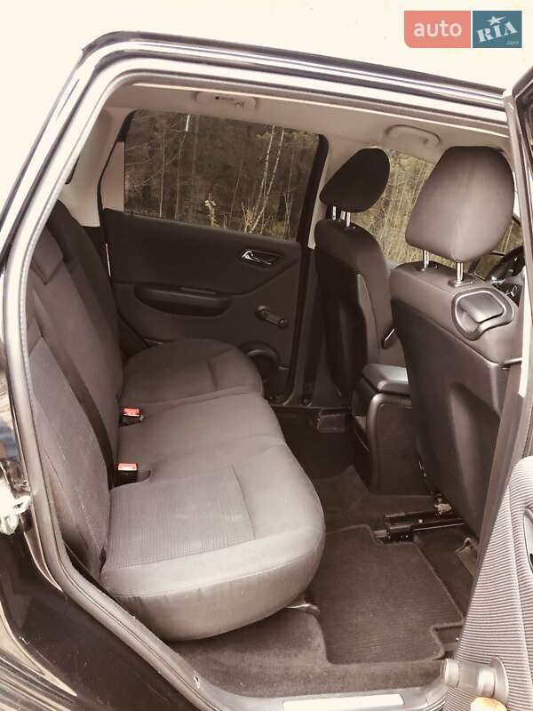 Хетчбек Mercedes-Benz A-Class 2012 в Володимирці