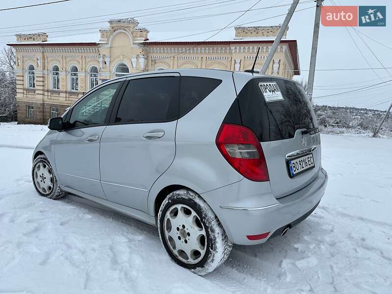 Хетчбек Mercedes-Benz A-Class 2010 в Новоукраїнці
