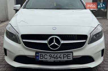 Хетчбек Mercedes-Benz A-Class 2016 в 