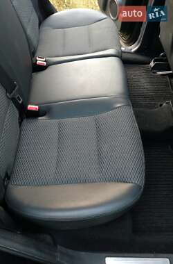 Хэтчбек Mercedes-Benz A-Class 2010 в 
