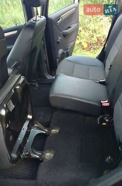 Хэтчбек Mercedes-Benz A-Class 2010 в 