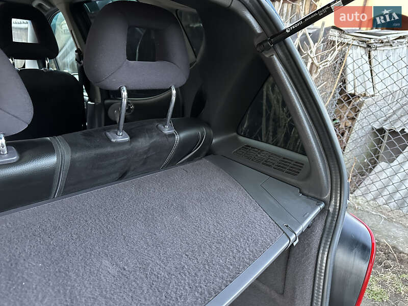 Хэтчбек Mercedes-Benz A-Class 2003 в Стрые фото 18 Хэтчбек Mercedes-Benz A-Class 2003 в Стрые
