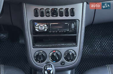 Хэтчбек Mercedes-Benz A-Class 2003 в 