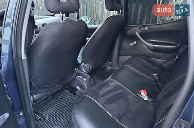 Хэтчбек Mercedes-Benz A-Class 2003 в 