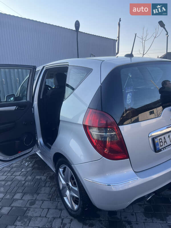 Хэтчбек Mercedes-Benz A-Class 2008 в Одессе фото 34 Хэтчбек Mercedes-Benz A-Class 2008 в Одессе