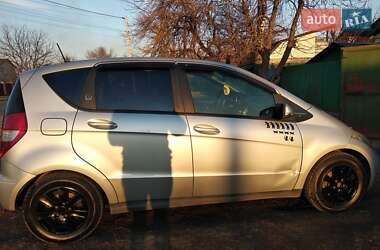 Хетчбек Mercedes-Benz A-Class 2009 в 