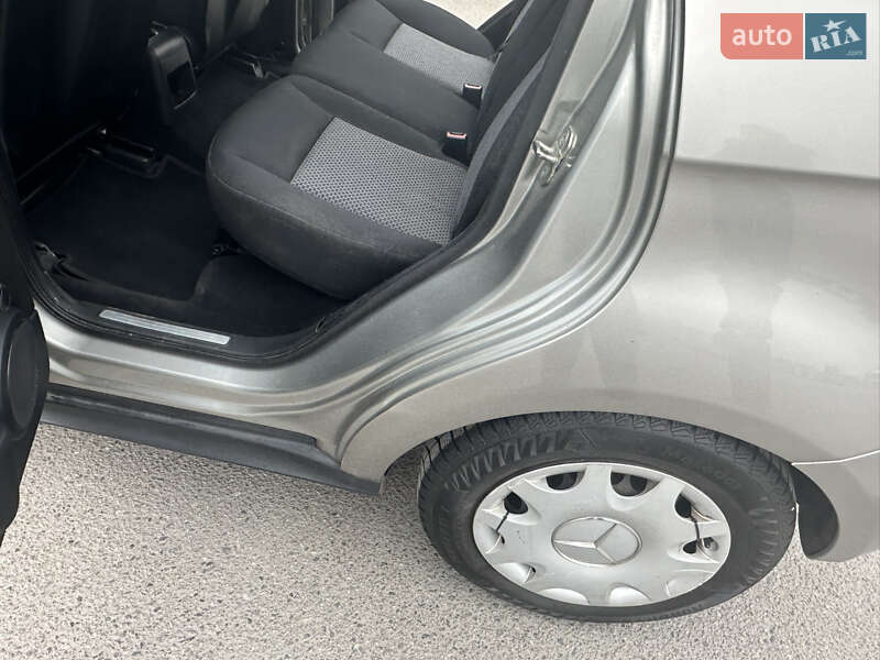 Хетчбек Mercedes-Benz A-Class 2005 в Дніпрі