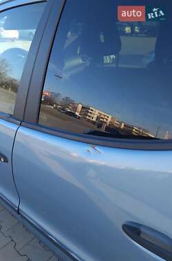 Хэтчбек Mercedes-Benz A-Class 2002 в 